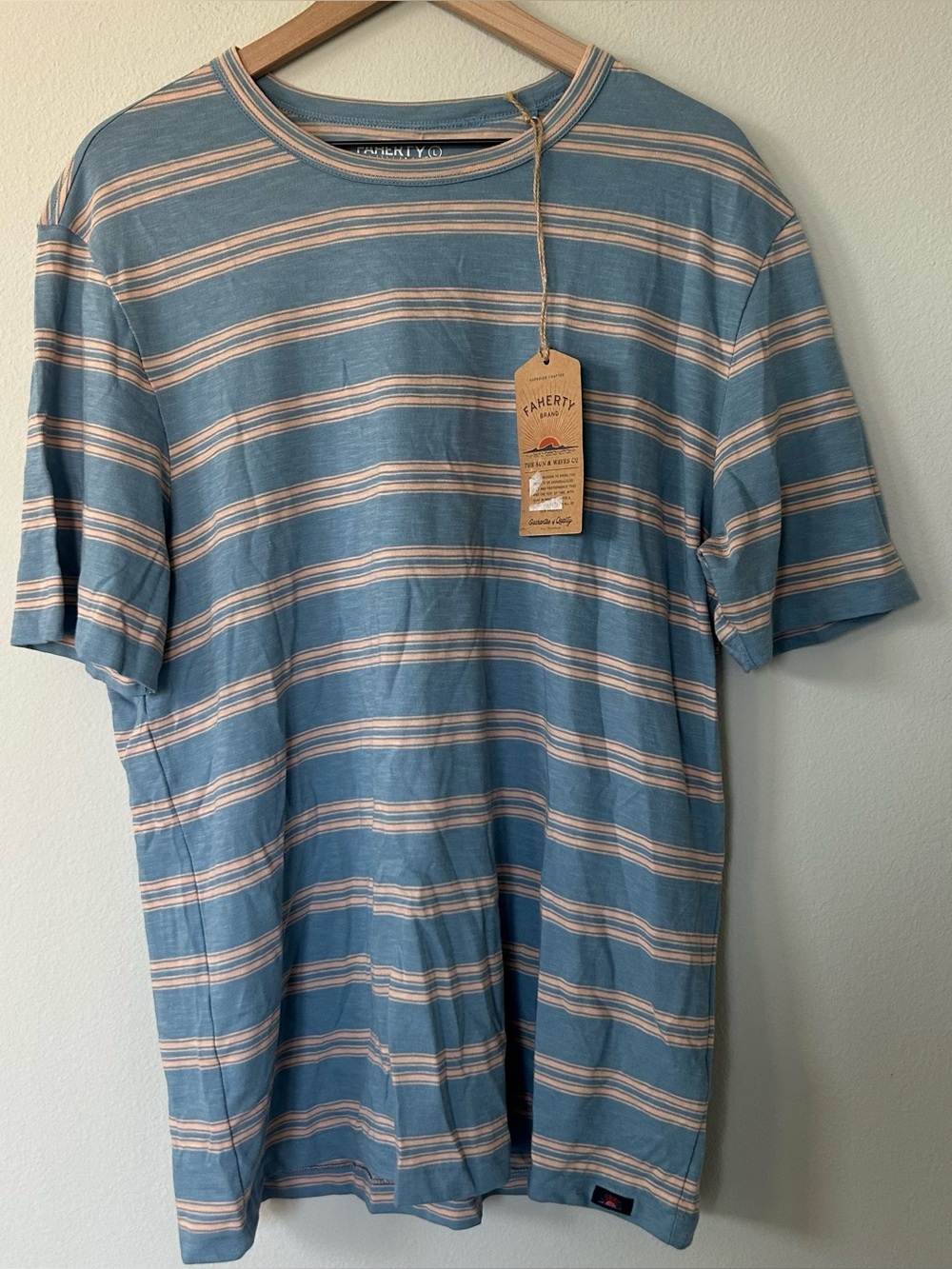 Faherty Sunwashed Tee Mens Large Coast Coral Stripe Short Sleeve NWT